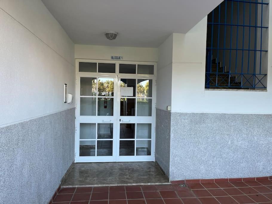 Apartamento En Costa Ballena, Urb. Playa Ballena Кадис Екстериор снимка