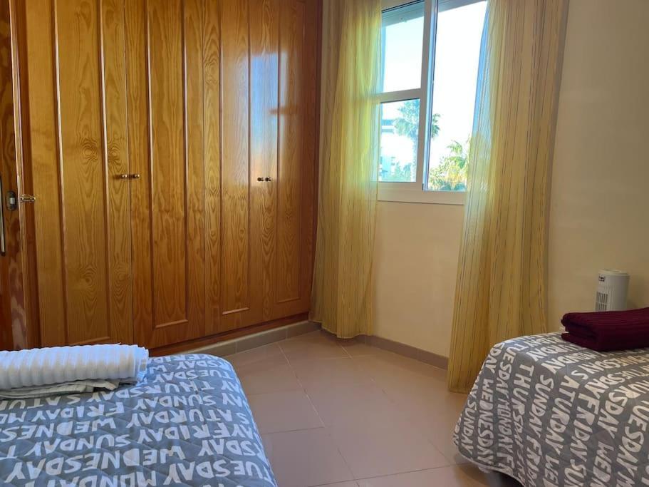 Apartamento En Costa Ballena, Urb. Playa Ballena Кадис Екстериор снимка